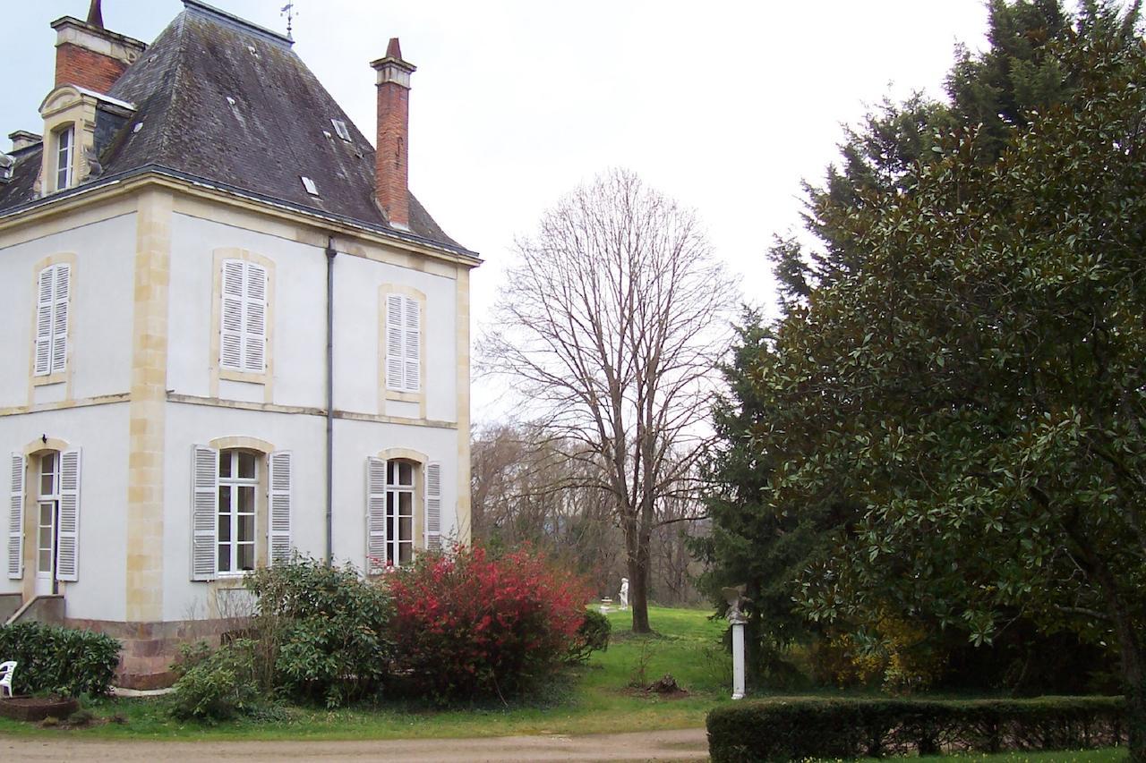 Chateau Champigny Bed & Breakfast Maillet  Екстериор снимка